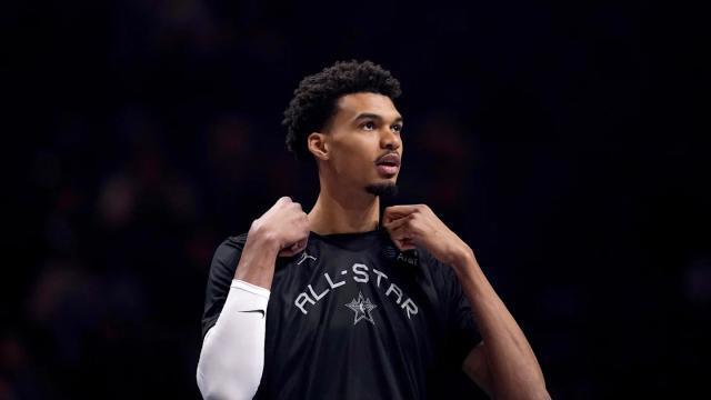 有深意, 谢奈举办了, 一起踢足球 有深意, 谢奈举办了, 一起踢足球