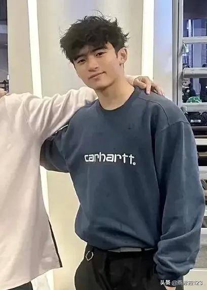 卡斯, 失陪伴孩子, 品性后