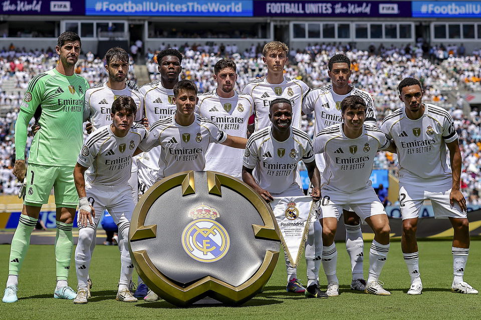 皇马中场巨 皇马中场巨